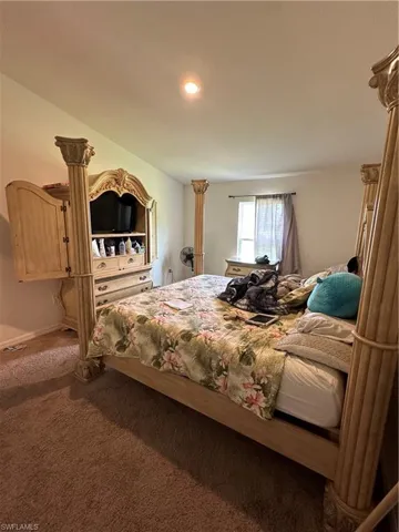 136  Zobora  CIR, Fort Myers, FL 33913