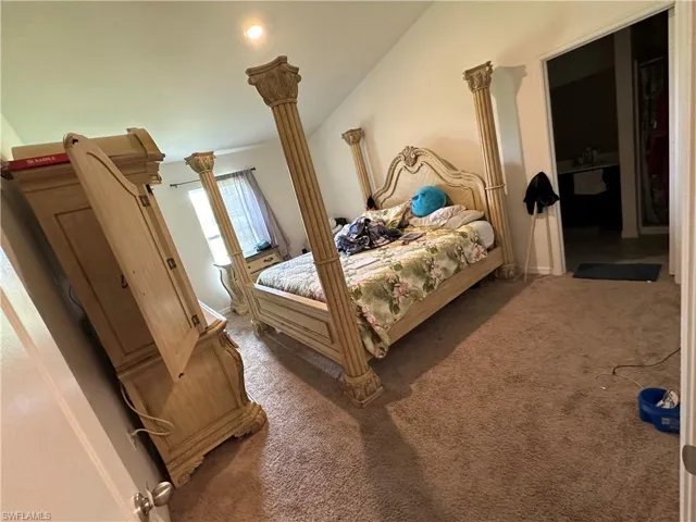 136  Zobora  CIR, Fort Myers, FL 33913