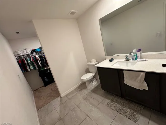 136  Zobora  CIR, Fort Myers, FL 33913