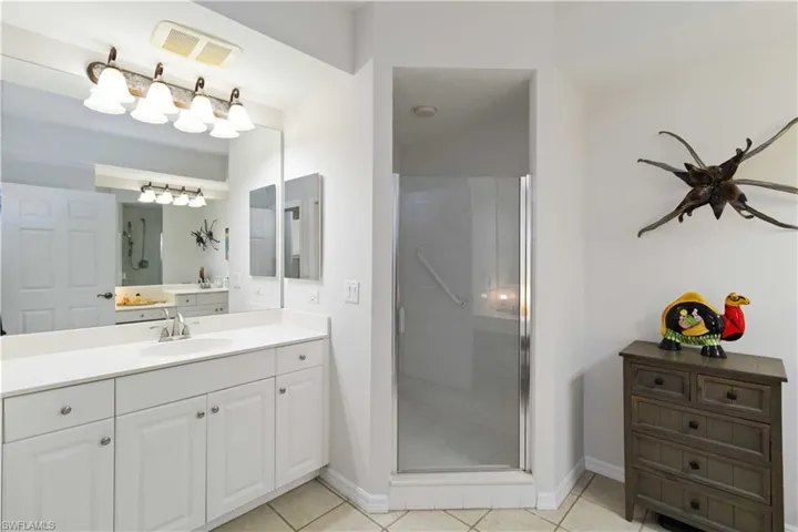 1001 Arbor Lake Dr # 606, Naples, Florida 34110