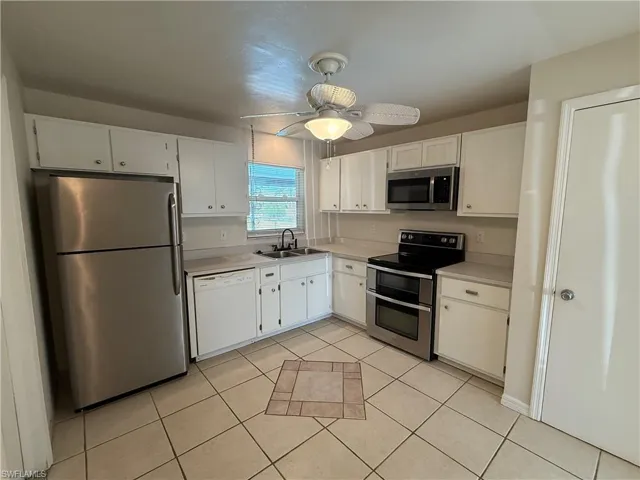 1709 NE 7th  TER, Cape Coral, FL 33909