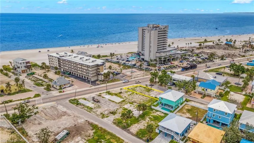 VIRTUALLY ENHANCED - DIRECT BEACH  ACCESS on Pearl Street