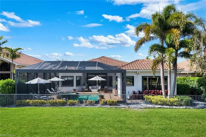 4056  Nova  LN, Naples, FL 34119