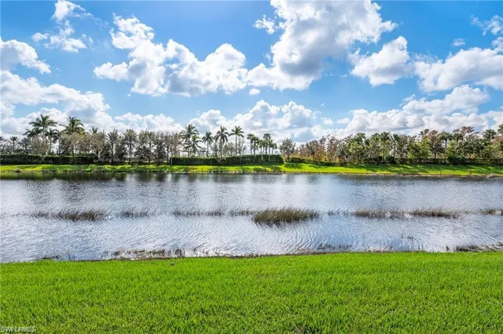 4056  Nova  LN, Naples, FL 34119