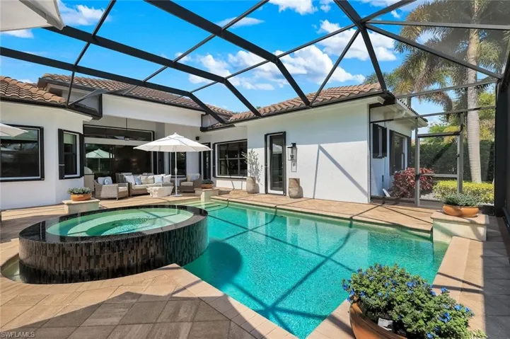 4056  Nova  LN, Naples, FL 34119