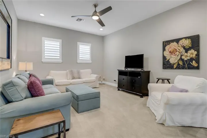 2nd floor loft