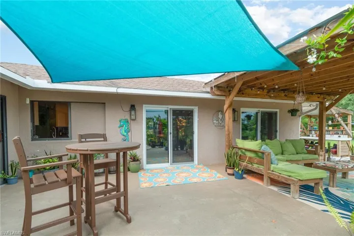 10910  Sharon  DR, North Fort Myers, FL 33917