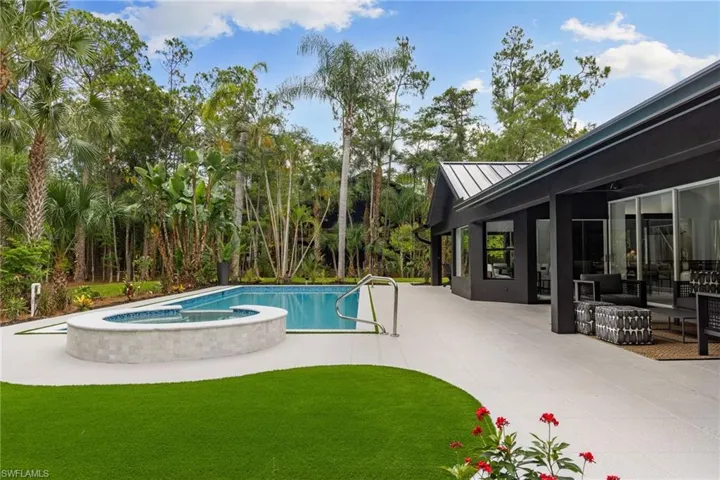 4521 3rd Ave Nw, Naples, Florida 34119
