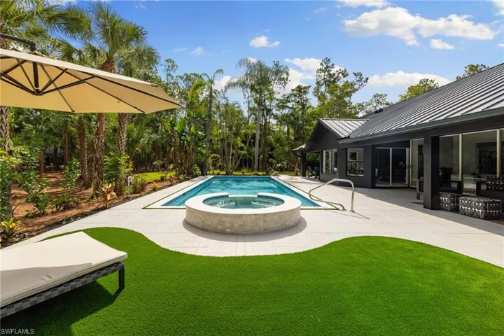 4521 3rd Ave Nw, Naples, Florida 34119