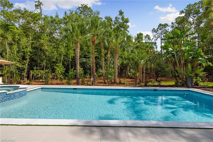 4521 3rd Ave Nw, Naples, Florida 34119
