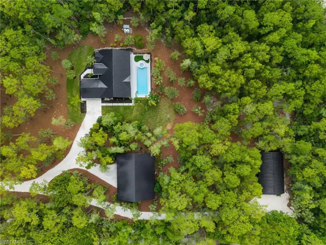 4521 3rd Ave Nw, Naples, Florida 34119