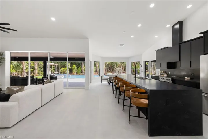 4521 3rd Ave Nw, Naples, Florida 34119
