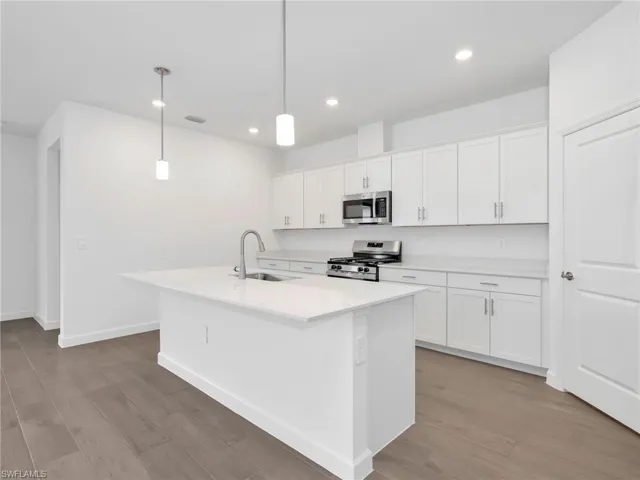 19228 Gentry Pl, Estero, Florida 33928