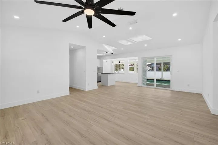 18521 Phlox Dr, Fort Myers, Florida 33967