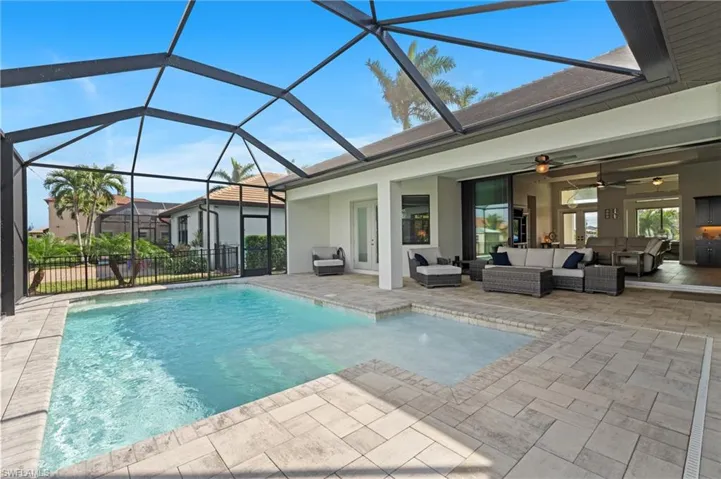 View of how much space is in the lanai