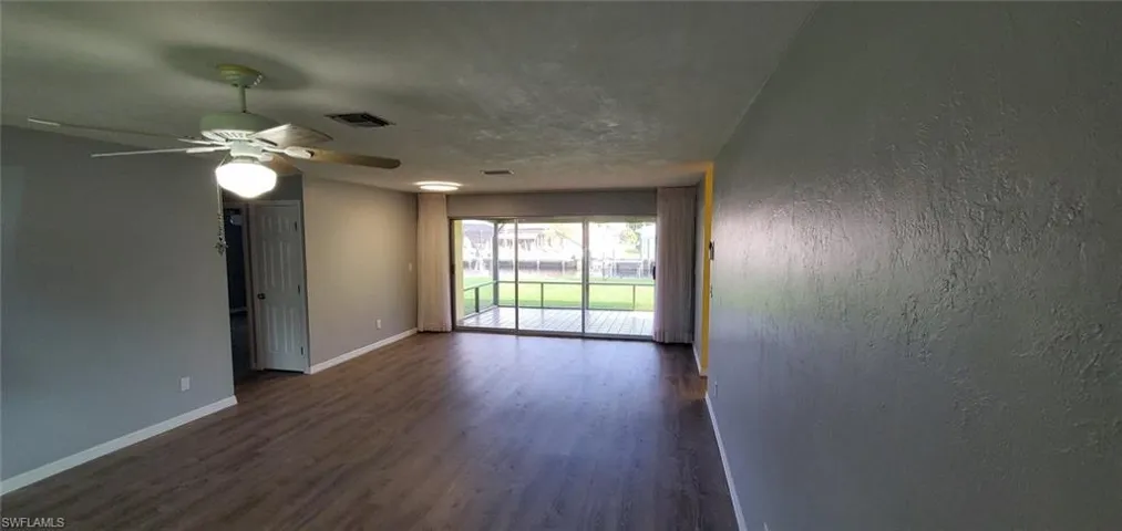 Living Room/Dining Room