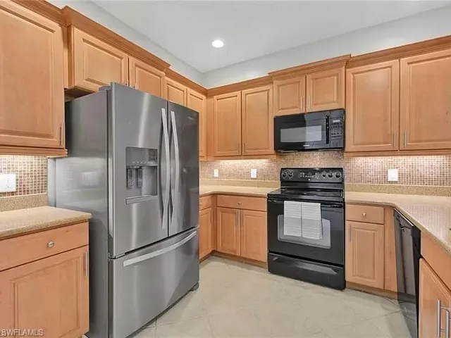 4400 Lazio Way 202, Fort Myers, Florida 33901