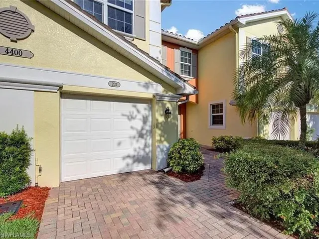 4400 Lazio Way 202, Fort Myers, Florida 33901