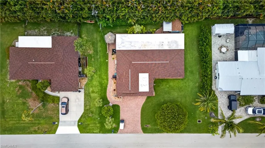 833 N Town And River Dr, Fort Myers, Florida 33919