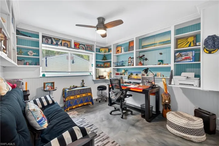 833 N Town And River Dr, Fort Myers, Florida 33919