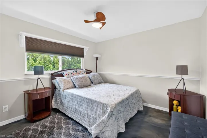 833 N Town And River Dr, Fort Myers, Florida 33919