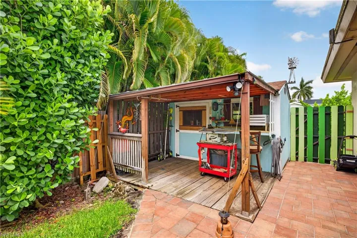 833 N Town And River Dr, Fort Myers, Florida 33919