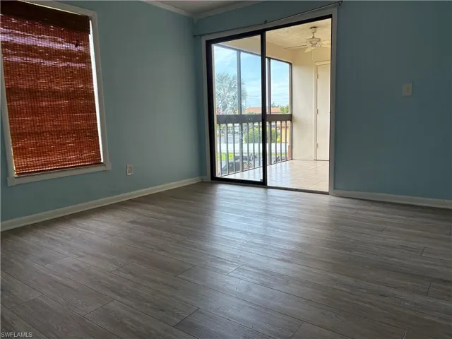 Large master bedroom walks out to the larger screen lanai