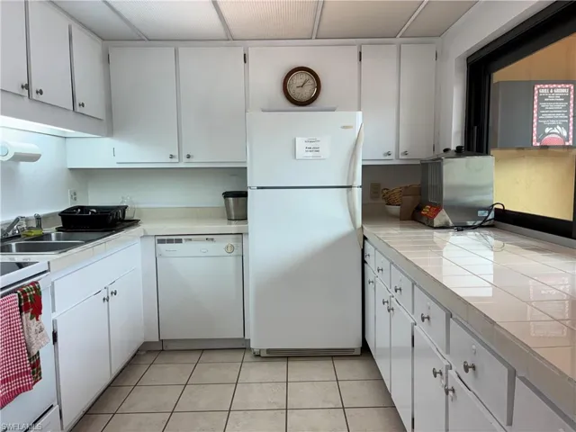 Clubhouse kitchen