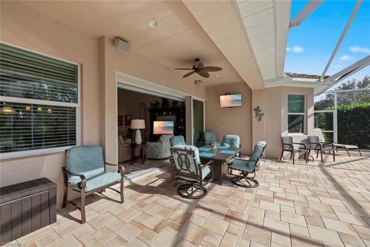 Ample covered area to enjoy