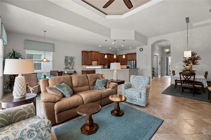 Great room, dining, kitchen, breakfast area
