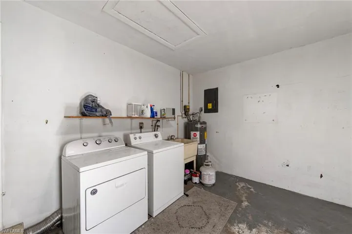 1211 34th St, Cape Coral, Florida 33904