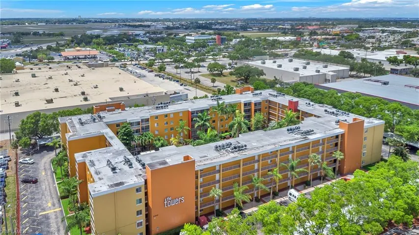2366  E Mall  DR, Fort Myers, FL 33901