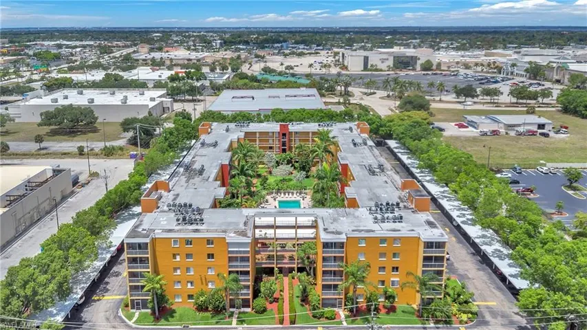 2366  E Mall  DR, Fort Myers, FL 33901