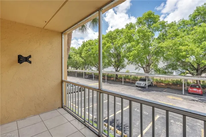 2366  E Mall  DR, Fort Myers, FL 33901