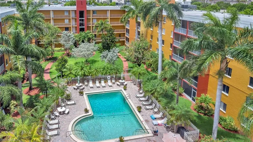 2366  E Mall  DR, Fort Myers, FL 33901