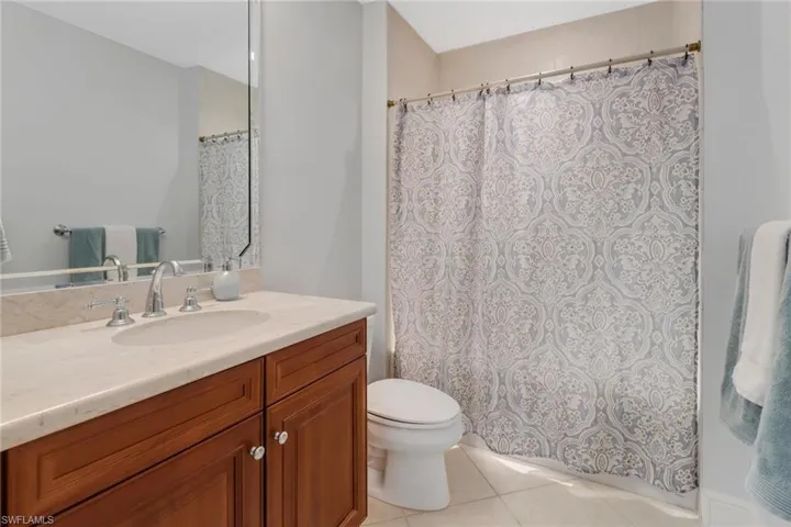 En suite bathroom for guest bedroom #2