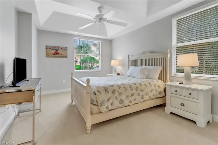 Guest bedroom #1