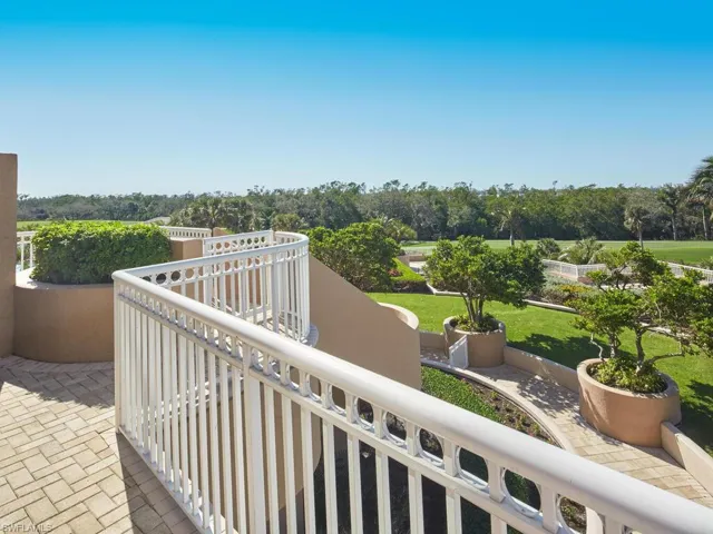 Your PRIVATE terrace provides direct access to the pool/spa.  The bay IS visible from the terrace.