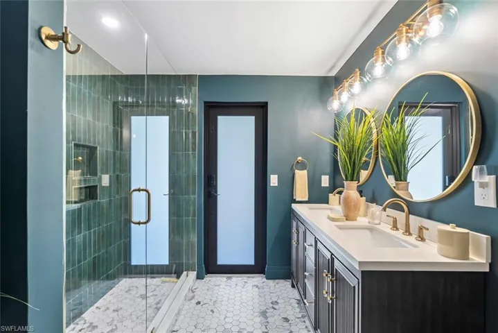 4222 Crayton Rd, Naples, Florida 34103