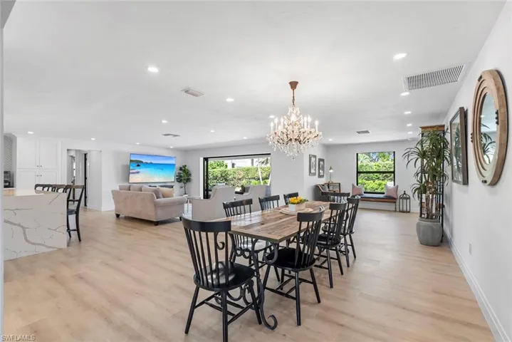 4222 Crayton Rd, Naples, Florida 34103
