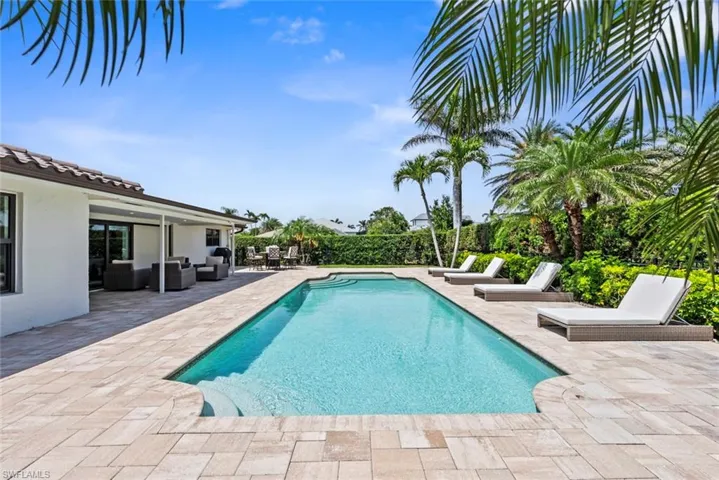 4222 Crayton Rd, Naples, Florida 34103