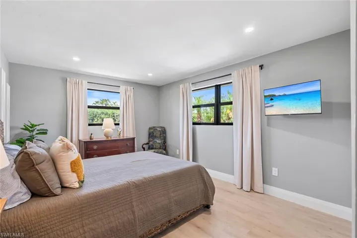 4222 Crayton Rd, Naples, Florida 34103