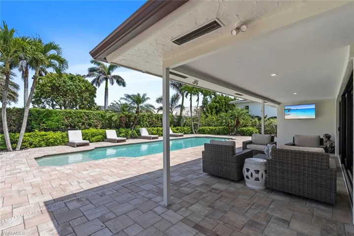 4222 Crayton Rd, Naples, Florida 34103