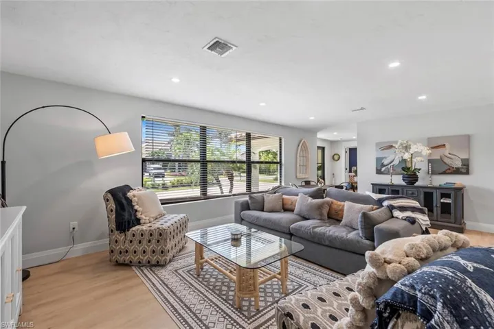 4222 Crayton Rd, Naples, Florida 34103