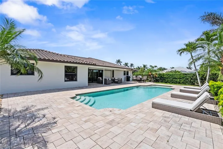 4222 Crayton Rd, Naples, Florida 34103
