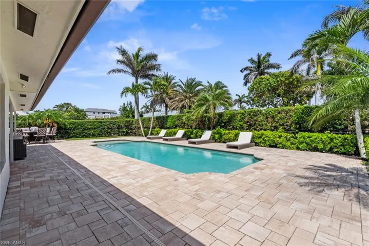 4222 Crayton Rd, Naples, Florida 34103