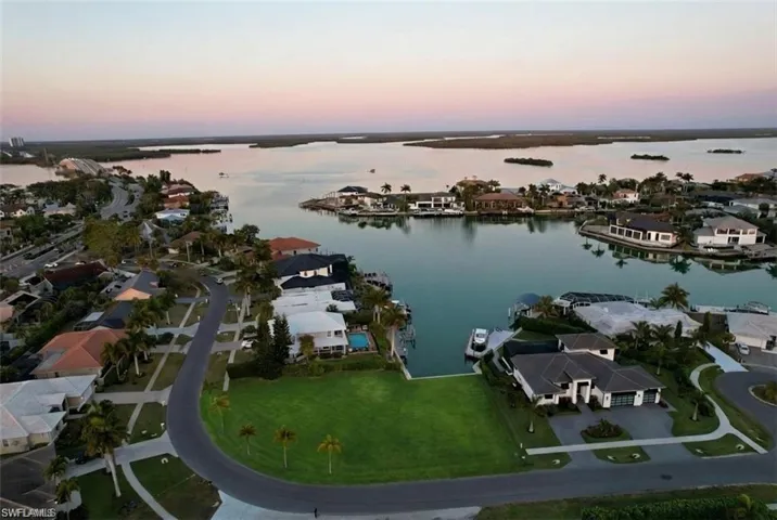 711 Fairlawn Ct, Marco Island, Florida 34145