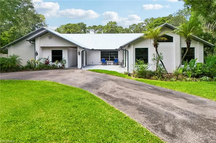 4980 Tamarind Ridge Dr, Naples, Florida 34119