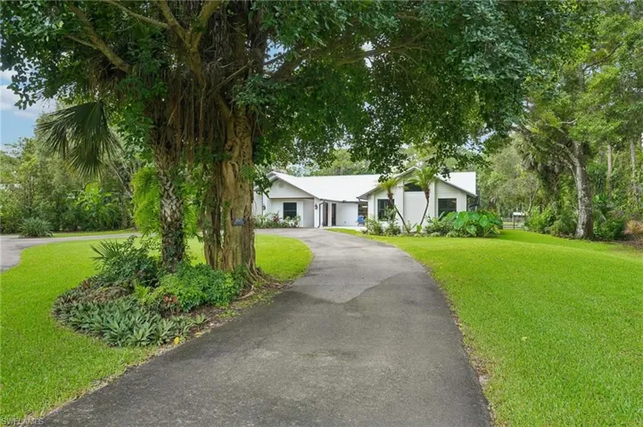 4980 Tamarind Ridge Dr, Naples, Florida 34119