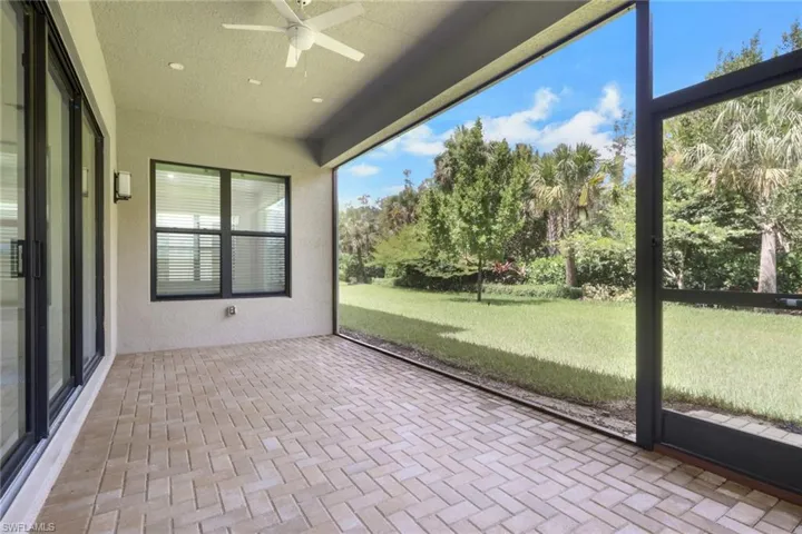 Spacious screened lanai.